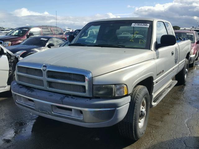 3B7KC23Z9YG134079 - 2000 DODGE RAM 2500 SILVER photo 2