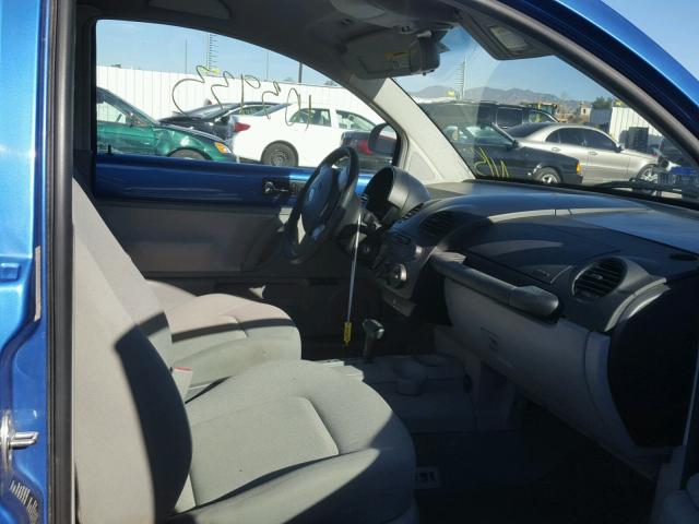 3VWCC21C6XM423212 - 1999 VOLKSWAGEN NEW BEETLE 蓝色 照片 5