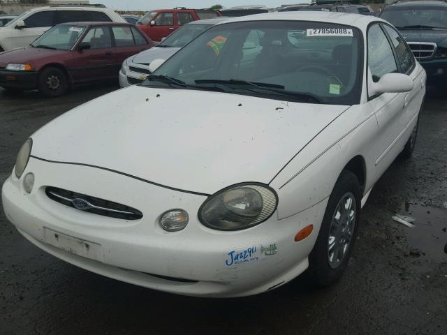 1FAFP52S3WA143115 - 1998 FORD TAURUS LX WHITE photo 2