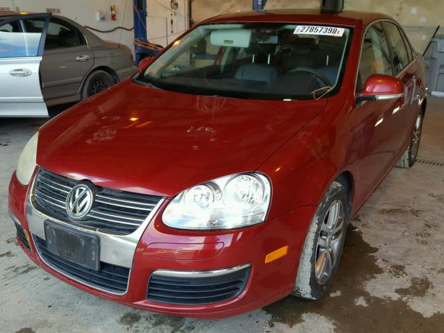 3VWSF81K76M651716 - 2006 VOLKSWAGEN JETTA 2.5 RED photo 2