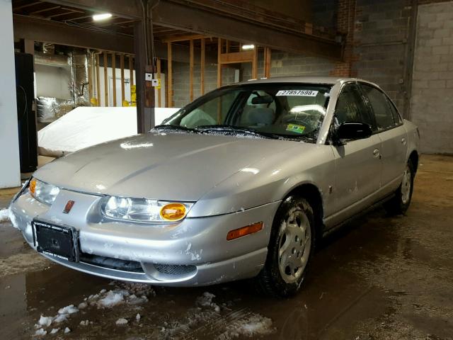 1G8ZK52792Z229486 - 2002 SATURN SL2 SILVER photo 2