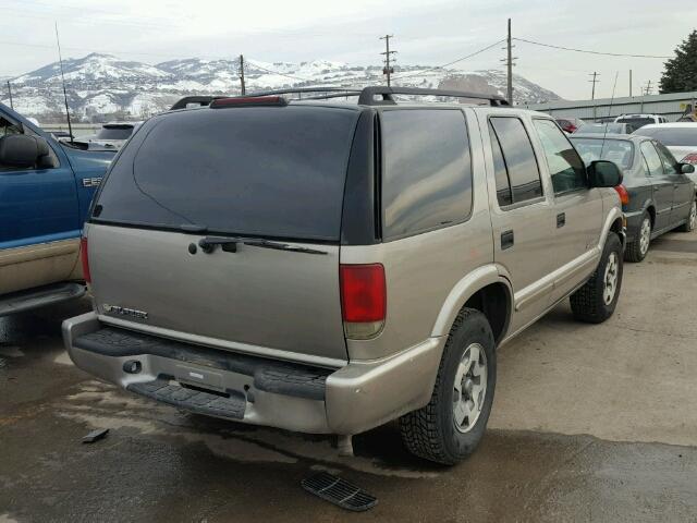 1GNDT13X24K163581 - 2004 CHEVROLET BLAZER SILVER photo 4