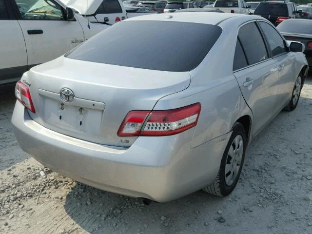 4T1BF3EK1BU138303 - 2011 TOYOTA CAMRY BASE SILVER photo 4