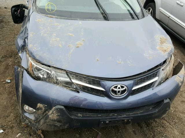 JTMRFREV1DD027835 - 2013 TOYOTA RAV4 XLE BLUE photo 7