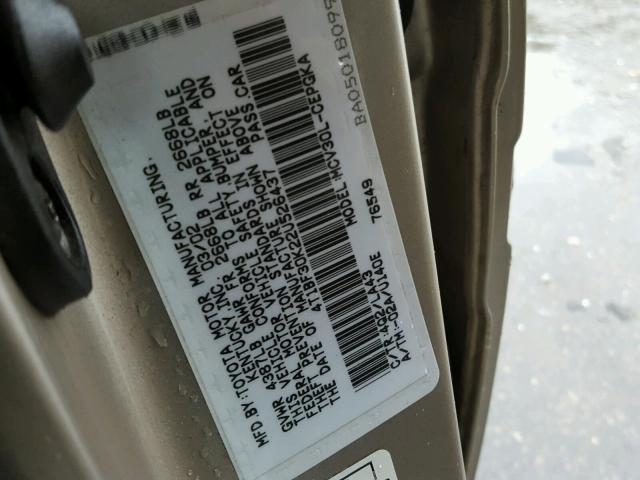 4T1BF30K22U526437 - 2002 TOYOTA CAMRY LE TAN photo 10