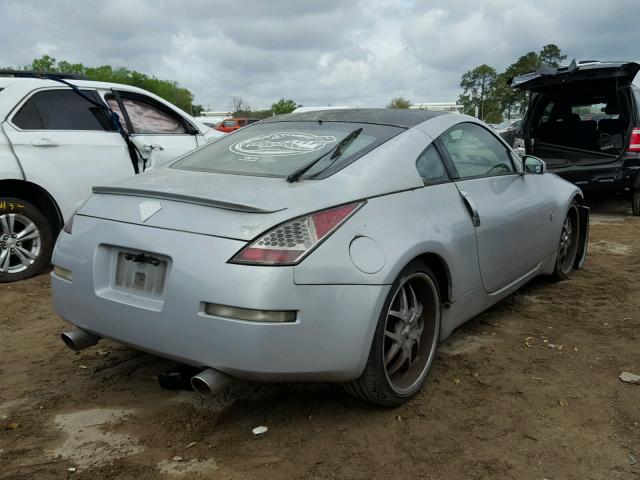 JN1AZ34D53T117975 - 2003 NISSAN 350Z COUPE SILVER photo 4