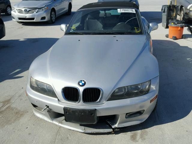 4USCH9346YLF86008 - 2000 BMW Z3 2.3 SILVER photo 9