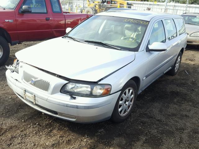 YV1SW61R912099232 - 2001 VOLVO V70 SILVER photo 2