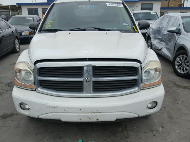 1D4HD48N45F568936 - 2005 DODGE DURANGO SL WHITE photo 9