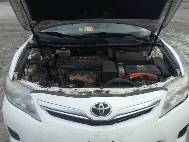 4T1BB3EK6BU136641 - 2011 TOYOTA CAMRY HYBR WHITE photo 7