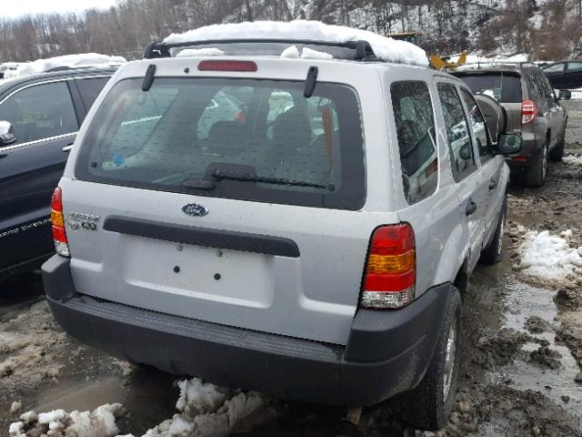 1FMYU92183KB54252 - 2003 FORD ESCAPE XLS SILVER photo 4