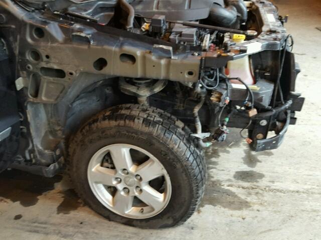 1J4RR4GG0BC565609 - 2011 JEEP GRAND CHER BLACK photo 9