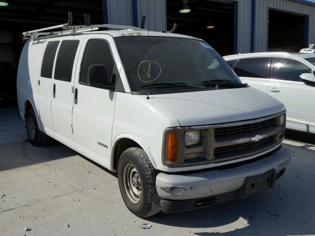 1GCFG15W521187421 - 2002 CHEVROLET EXPRESS G1 WHITE photo 1