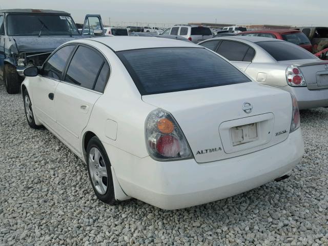 1N4AL11D22C245148 - 2002 NISSAN ALTIMA BAS WHITE photo 3