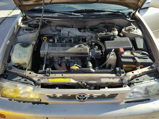 2T1BB02E2VC186732 - 1997 TOYOTA COROLLA DX GOLD photo 7