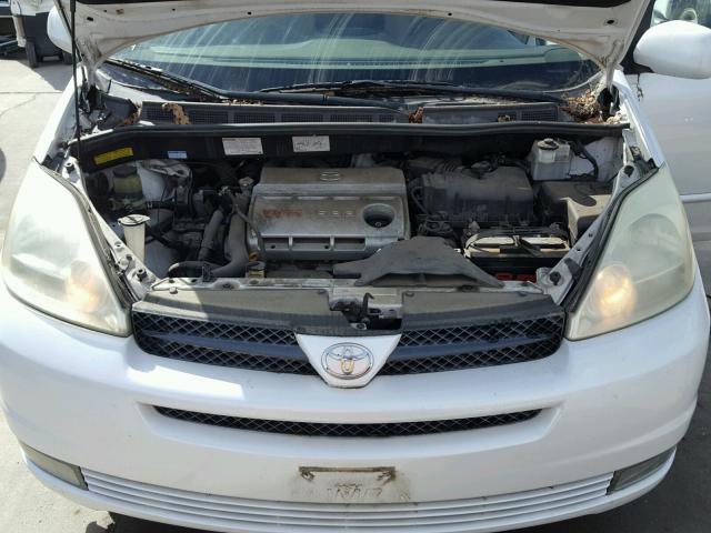 5TDZA22C34S013481 - 2004 TOYOTA SIENNA XLE WHITE photo 7