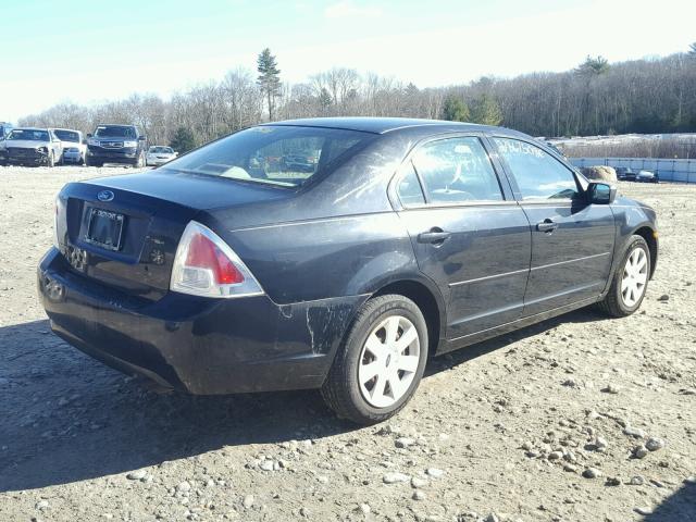 3FAFP06Z56R244303 - 2006 FORD FUSION S BLACK photo 4