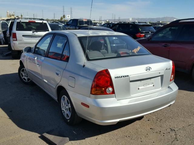 KMHCG45C75U662415 - 2005 HYUNDAI ACCENT GL GRAY photo 3