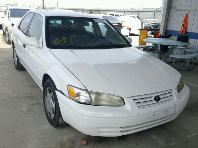 4T1BF22K8VU921217 - 1997 TOYOTA CAMRY CE WHITE photo 1