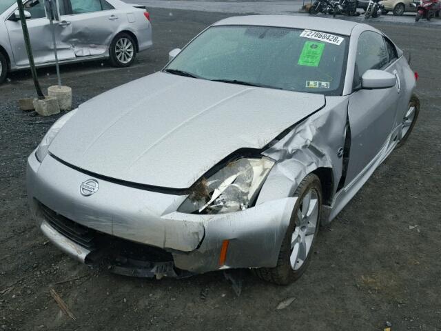 JN1AZ34D94T153525 - 2004 NISSAN 350Z COUPE SILVER photo 2