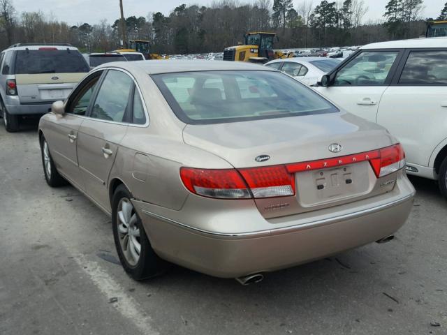 KMHFC46F96A040077 - 2006 HYUNDAI AZERA SE BEIGE photo 3