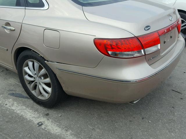 KMHFC46F96A040077 - 2006 HYUNDAI AZERA SE BEIGE photo 9