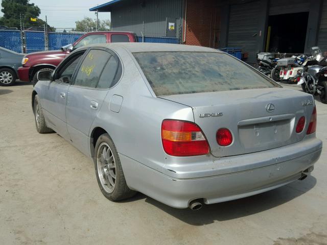 JT8BH68X8W0010529 - 1998 LEXUS GS 400 SILVER photo 3