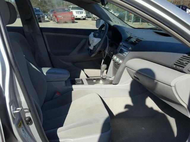 4T1BE46K19U336428 - 2009 TOYOTA CAMRY BASE SILVER photo 5