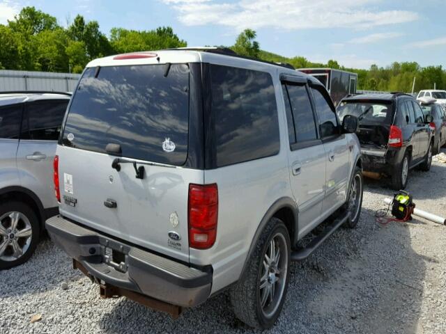 1FMRU1568YLC00483 - 2000 FORD EXPEDITION SILVER photo 4