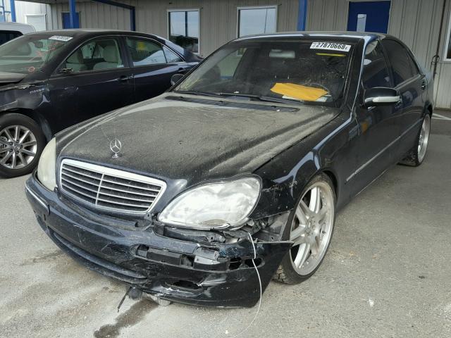 WDBNG75J52A240751 - 2002 MERCEDES-BENZ S 500 BLACK photo 2