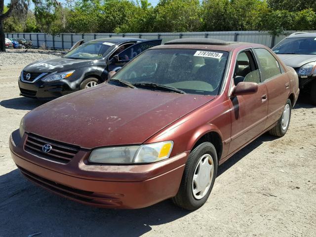 4T1BG22K9XU531534 - 1999 TOYOTA CAMRY CE MAROON photo 2