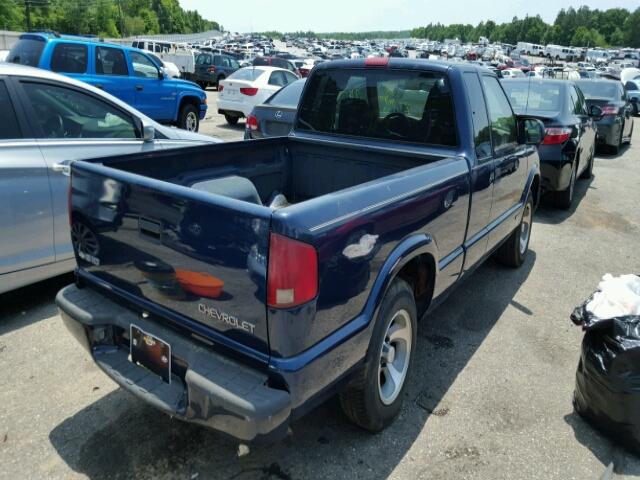 1GCCS19W628238086 - 2002 CHEVROLET S TRUCK BLUE photo 4