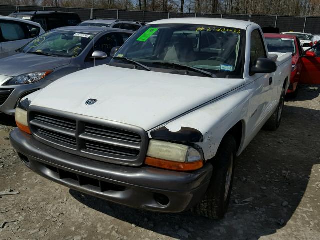 1B7FL16X12S639670 - 2002 DODGE DAKOTA BAS WHITE photo 2