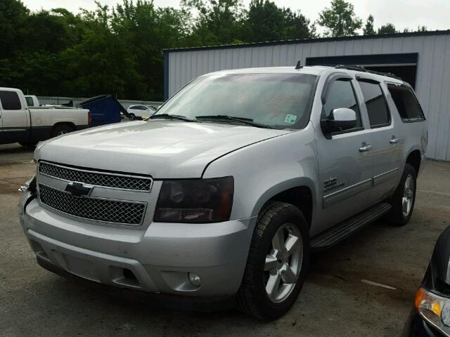 1GNUCJE06AR202451 - 2010 CHEVROLET SUBURBAN C SILVER photo 2