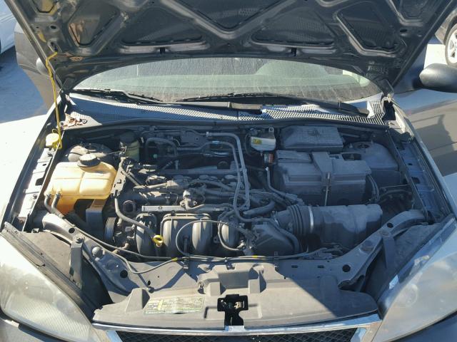 1FAFP34N26W114428 - 2006 FORD FOCUS ZX4 GRAY photo 7