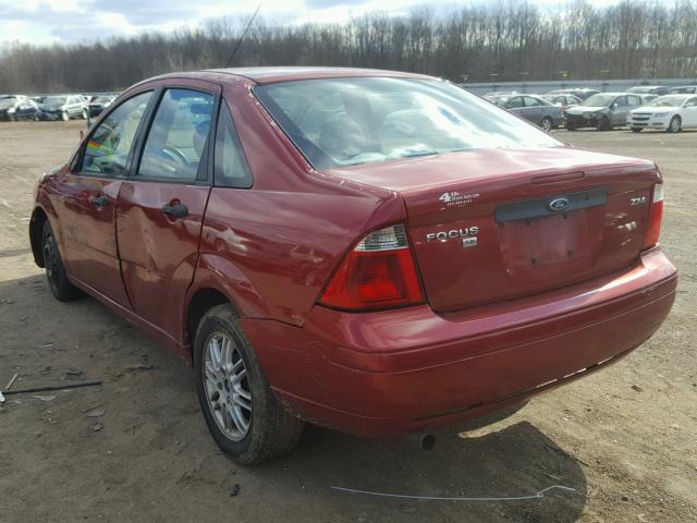 1FAFP34N75W115945 - 2005 FORD FOCUS ZX4 RED photo 3