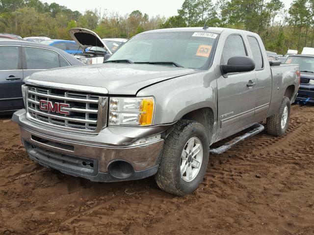 1GTEC29079Z130507 - 2009 GMC SIERRA C15 SILVER photo 2