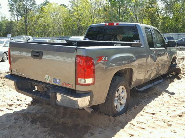 1GTEC29079Z130507 - 2009 GMC SIERRA C15 SILVER photo 4