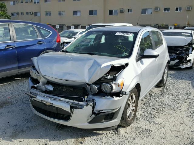 1G1JB6SH6C4129208 - 2012 CHEVROLET SONIC LS 银色 照片 2