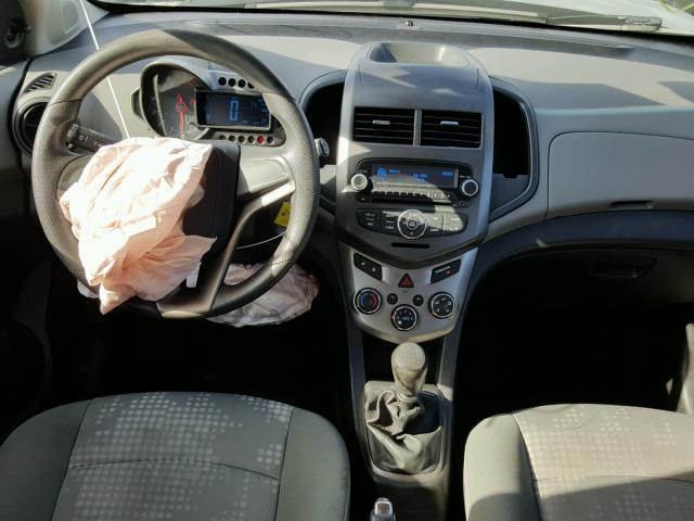 1G1JB6SH6C4129208 - 2012 CHEVROLET SONIC LS 银色 照片 9