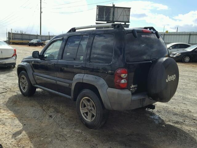 1J4GL38K86W182639 - 2006 JEEP LIBERTY RE BLACK photo 3