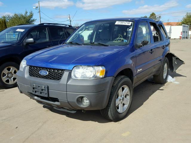 1FMCU95H55KE50173 - 2005 FORD ESCAPE HEV BLUE photo 2