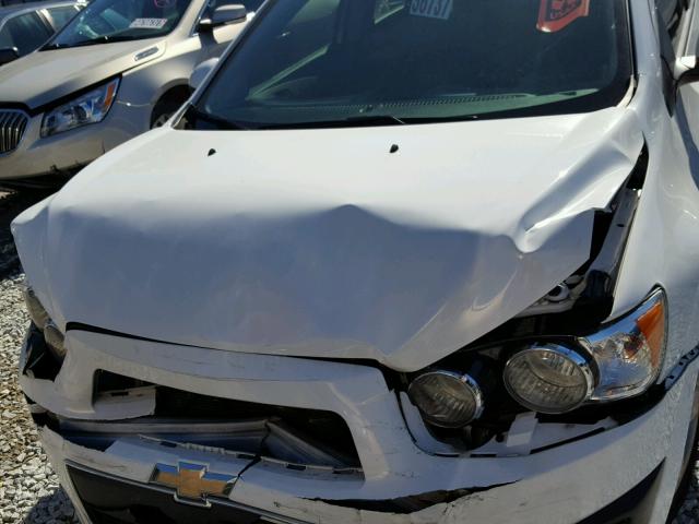 1G1JA5SH1F4124225 - 2015 CHEVROLET SONIC LS WHITE photo 7