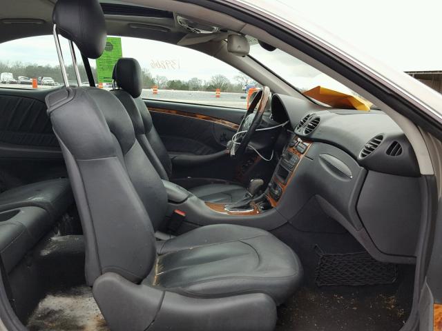 WDBTJ65J64F089119 - 2004 MERCEDES-BENZ CLK 320C TAN photo 5