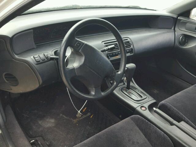 JHMBB2257NC002243 - 1992 HONDA PRELUDE SI WHITE photo 9