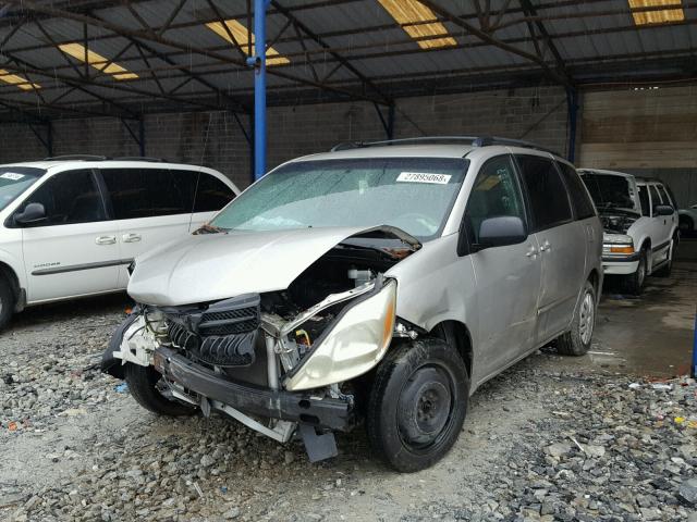 5TDZA23C54S128761 - 2004 TOYOTA SIENNA CE SILVER photo 2