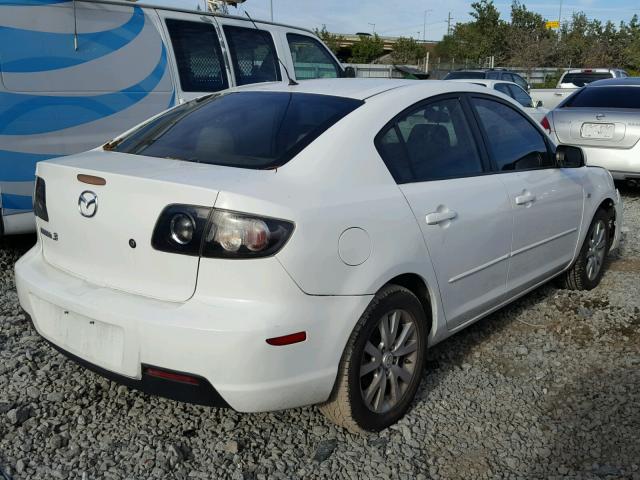 JM1BK12F181779604 - 2008 MAZDA 3 I WHITE photo 4