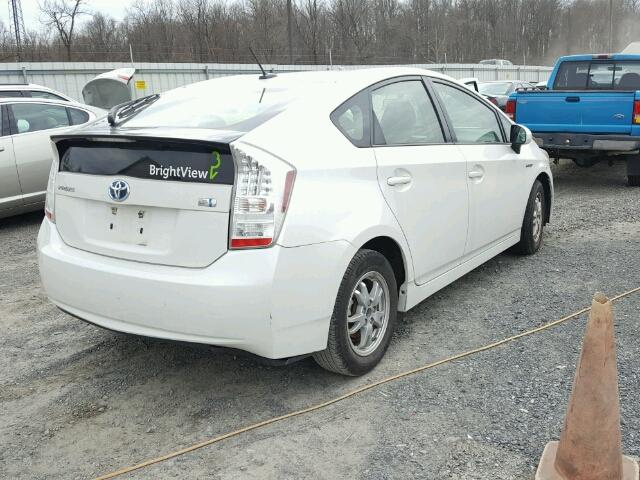 JTDKN3DUXA0134959 - 2010 TOYOTA PRIUS WHITE photo 4