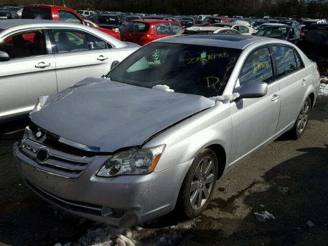 4T1BK36B06U097968 - 2006 TOYOTA AVALON XL GRAY photo 2