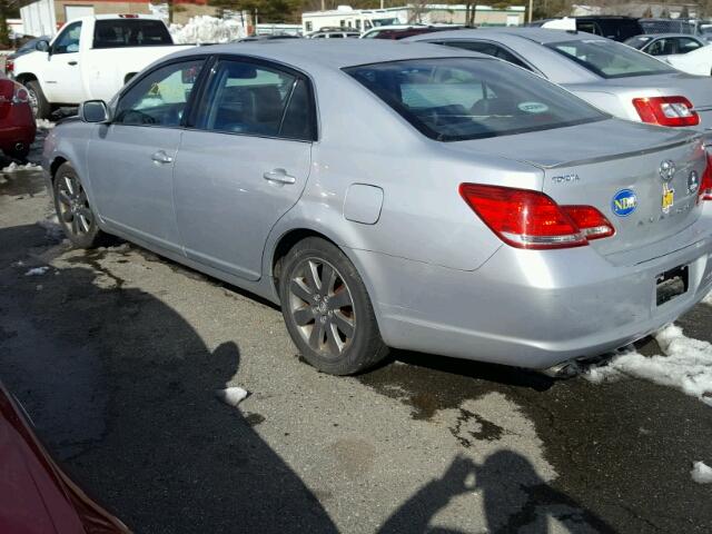 4T1BK36B06U097968 - 2006 TOYOTA AVALON XL GRAY photo 3